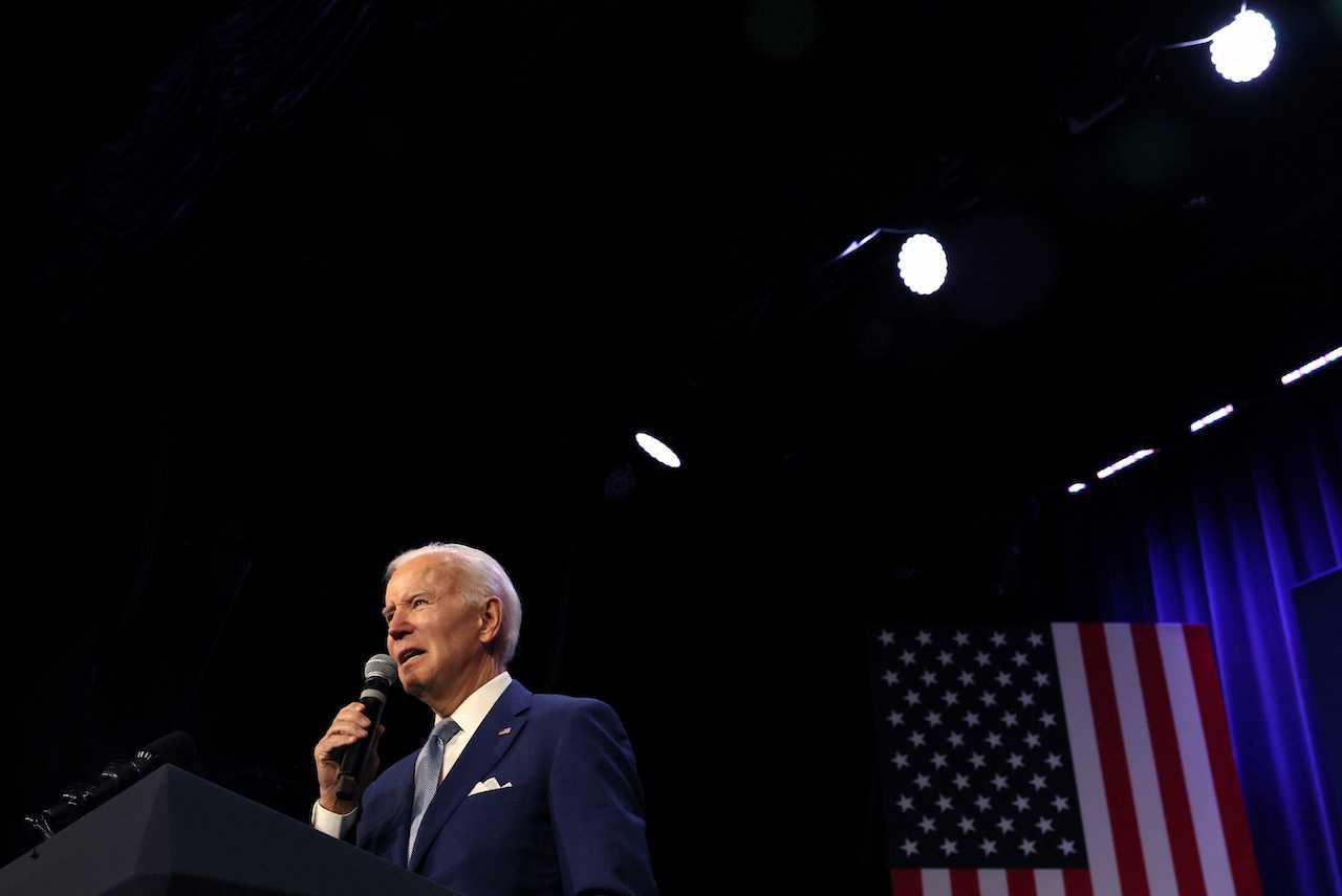 Biden to release 15 million barrels from US oil reserves, official says ...
