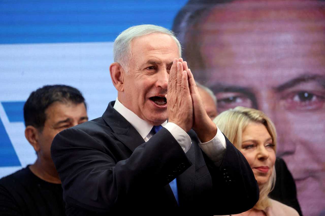 Israel's Netanyahu reaches coalition deal with far-right Religious ...