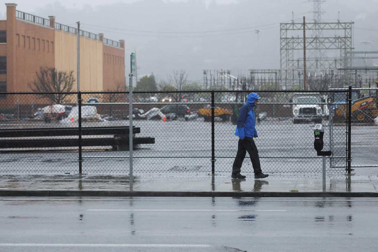 US west coast girds for more damaging storms | MalaysiaNow