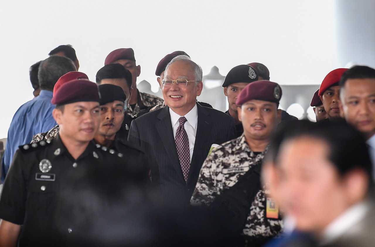 Najib files representation to drop SRC money-laundering charges ...