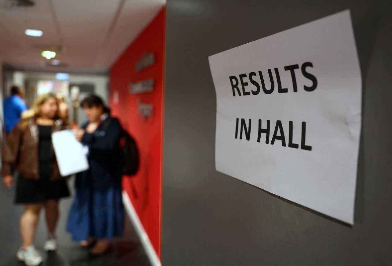 UK schools ordered to shut buildings over crumbling concrete | MalaysiaNow