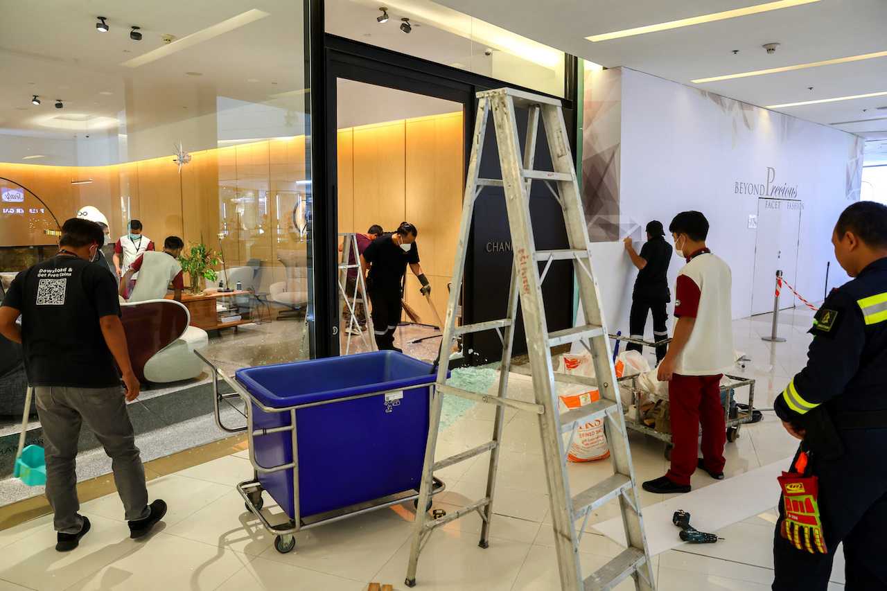 Thai police arrest 4 suspected of selling modified gun to mall shooter ...