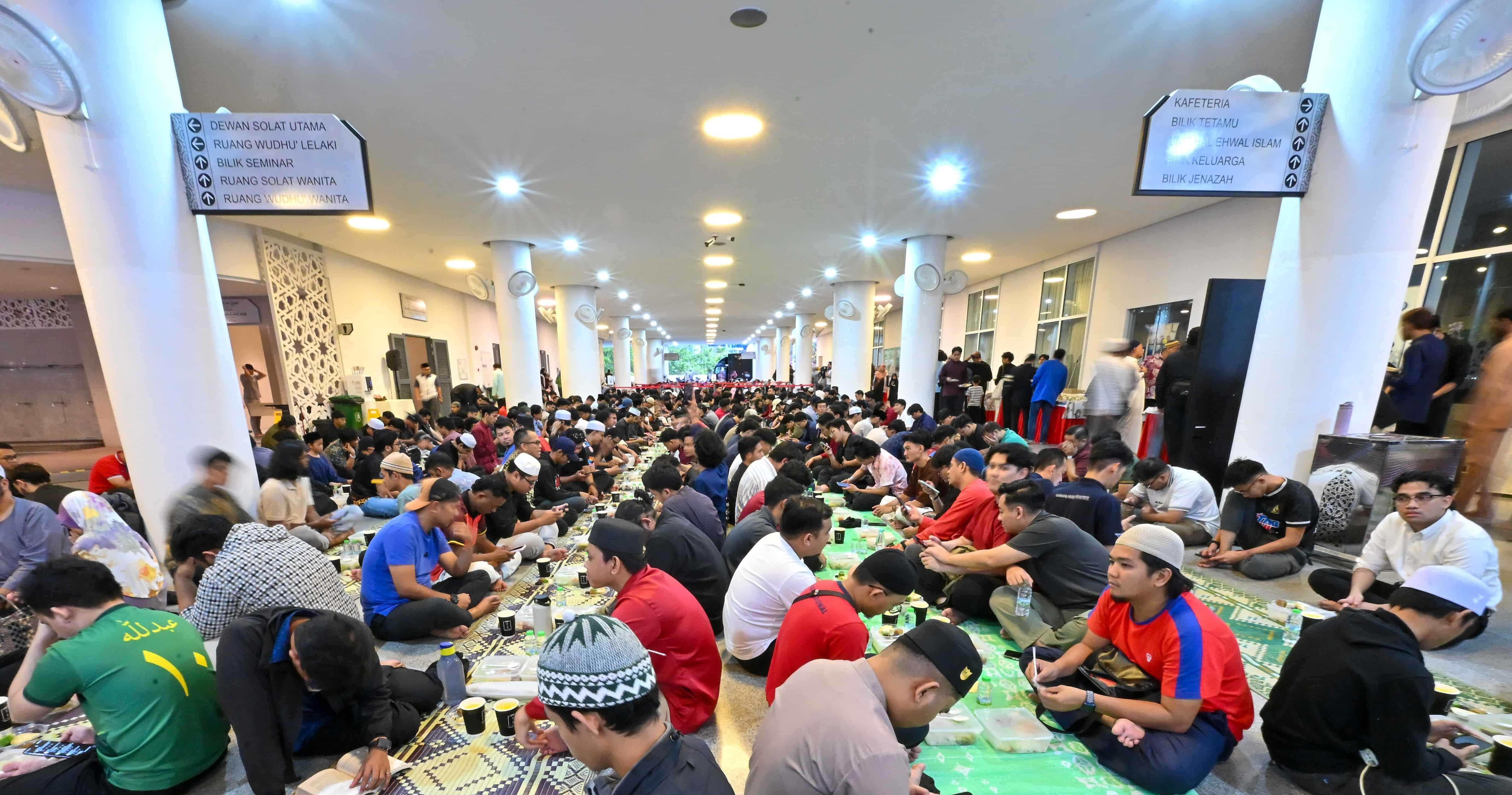 Around RM10.1 million was spent for community outreach and support initiatives, including Ihya&rsquo; Ramadan programme, Projek Mesra Rakyat and disaster relief, positively impacting more than 140,000 individuals.