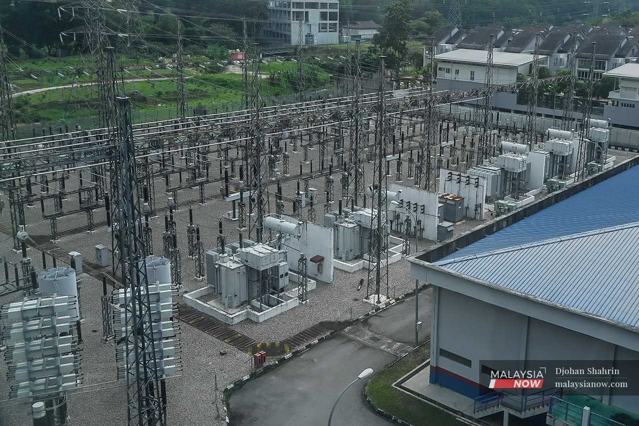 Put Malaysians first: Time to halt new data centres