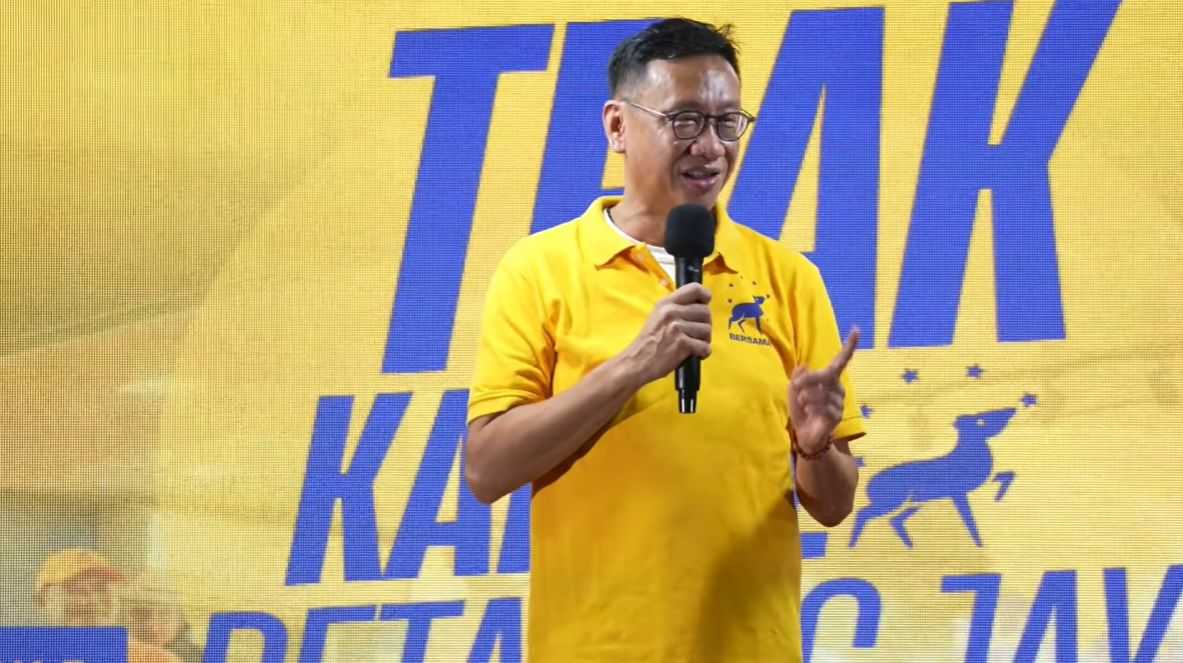 Wong Chen speaks at a Bersama event in Petaling Jaya, Aug 18, 2026.