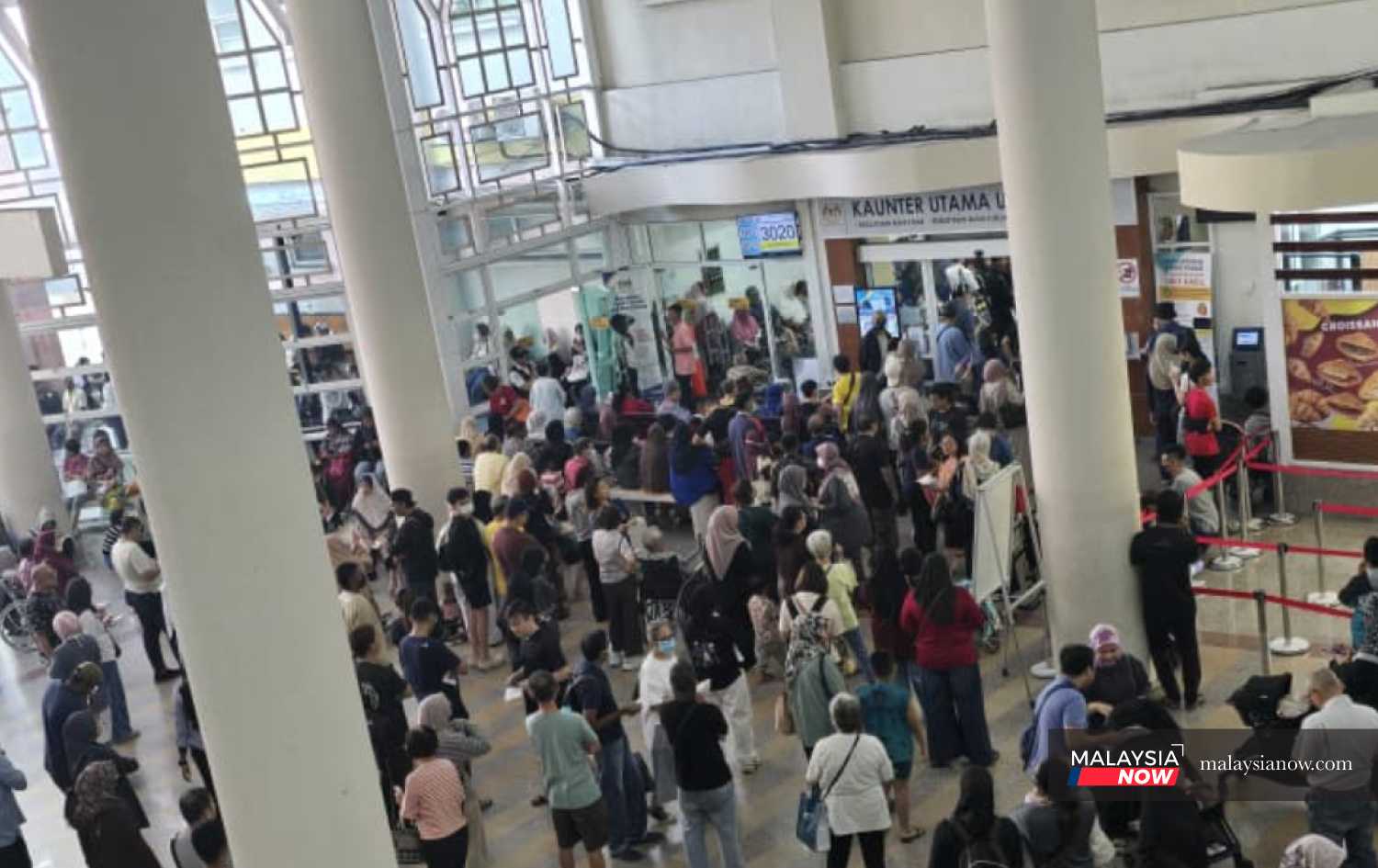 Ampang Hospital thrown into chaos again by IT glitch, as questions surround RM29 million eHIS contract