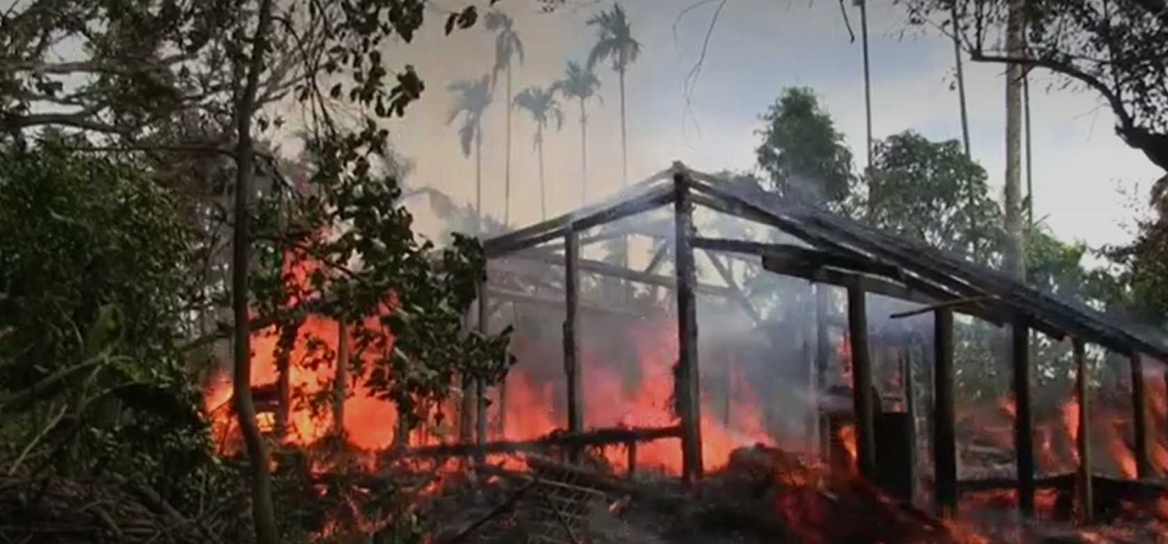 A Rohingya village in the state of Arakan burned during a government-led campaign to expel Muslims in 2017. Photo: BBC