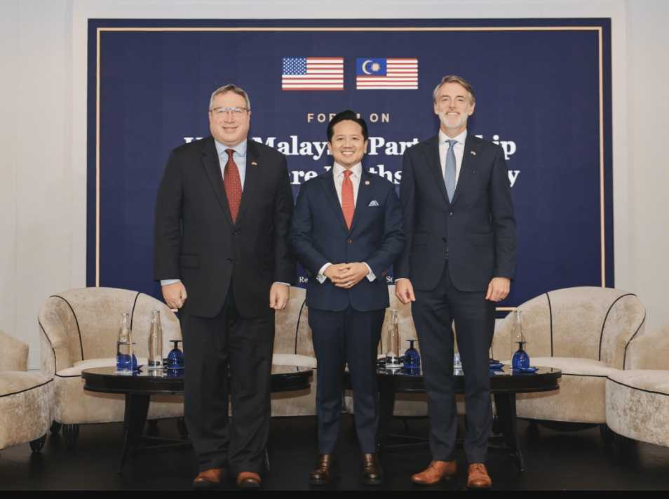 Natural Resources and Environmental Sustainability Minister Arthur Joseph Kurup flanked by US diplomat David H Gamble Jr and State Department official Casey Mace, Oct 7, 2026. Photo: US Embassy